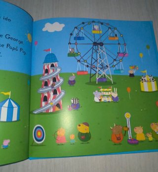 Peppa Pig. Un cuento - Peppa va al parque de at...