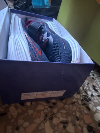 Zapatillas Deportivas azul y Rojas
