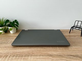 Lenovo Yoga táctil COMO NUEVO !