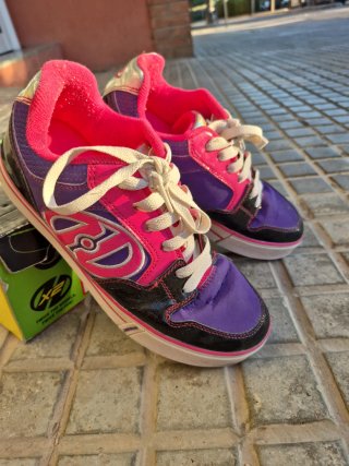 Bambas con ruedas Heelys Caja y accesorios t.39