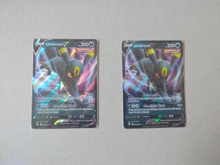 2 Cartas Pokémon Umbreon V (EVS 094)