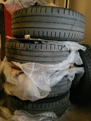 Llantas Originales Volkswagen con Neumáticos