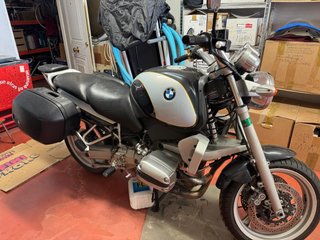 BMW R1100R bicolor Negra y Gris. ITV recién pasada