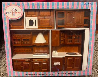 Casa de Muñecas Linda Escala 1:12 SIN ESTRENAR