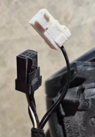 Retrovisor Derecho Peugeot 208 (2018)