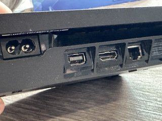 PS4 Slim 500GB + mando + caja original
