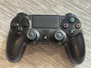 PS4 Slim 500GB + mando + caja original
