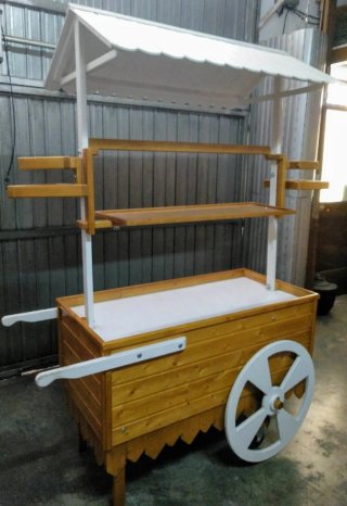 Carrito de madera para eventos