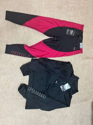 Conjunto Puma negro y rojo – chaqueta y pantalón