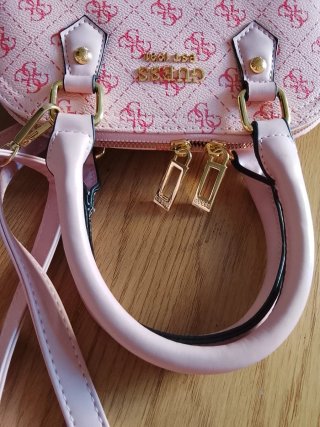 Bolso Guess Monogram Rosa