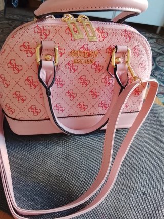 Bolso Guess Monogram Rosa