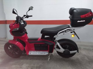 Scooter iTank eléctrico | 2.181 km | ITV 05/2028 |