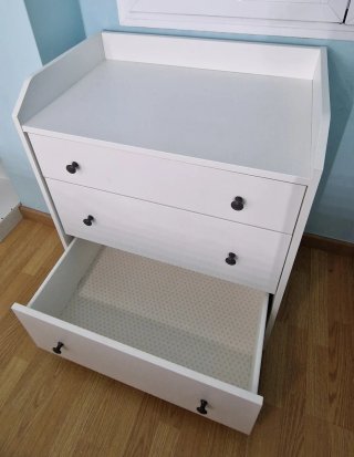 Cómoda HAUGA IKEA 3 Cajones
