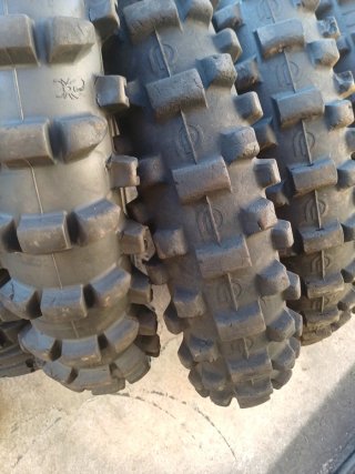 Neumáticos Cross y Enduro