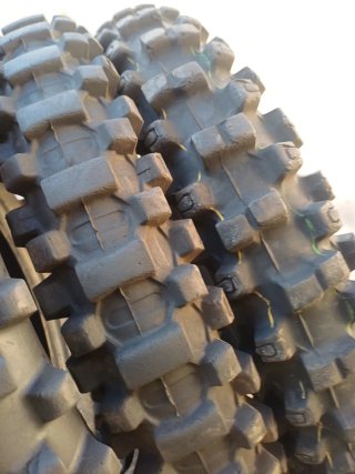 Neumáticos Cross y Enduro