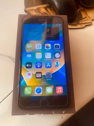 iPhone 8 Plus
