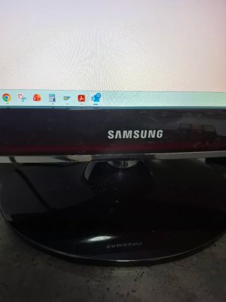 Monitor Samsung 24 Full HD
