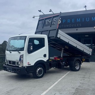 Nissan NT400 Cabstar Scatolini | NACIONAL | 2019 | 52.000KM | BASCULANTE |DOBLE RUEDA