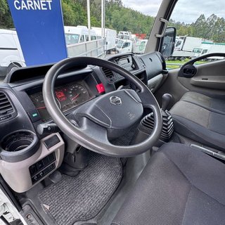 Nissan NT400 Cabstar Scatolini | NACIONAL | 2019 | 52.000KM | BASCULANTE |DOBLE RUEDA