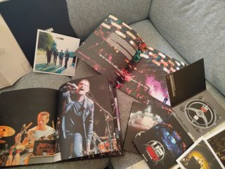 U2 360° Super Deluxe Box Set + Memorabilia