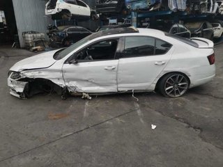 Faro antiniebla der 5e0941700h skoda octavia 40740
