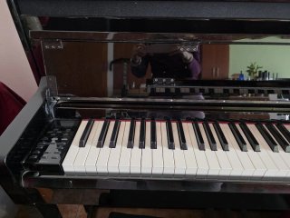 Piano Digital Yamaha Clavinova CLP-585