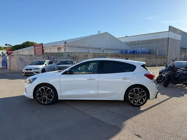 Ford Focus 1.0 Ecoboost ST-Line 2021, foto 2