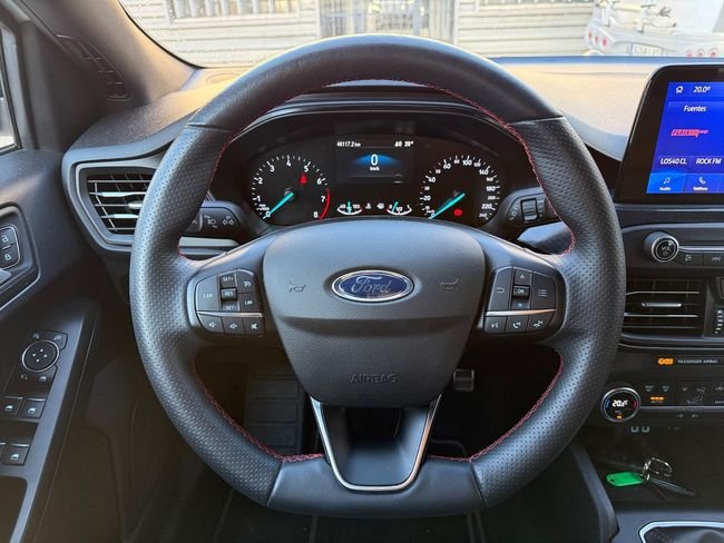 Ford Focus 1.0 Ecoboost ST-Line 2021, foto 11