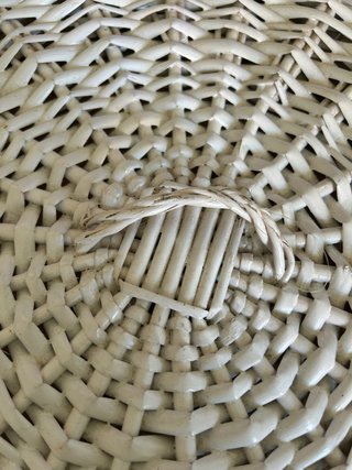 Cesta de mimbre blanca con forro