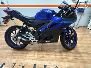 Yamaha R125 Azul