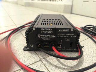Cargador de Baterías Nordelettronica NE186