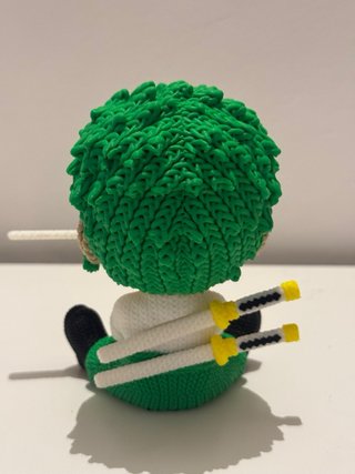 Figura Zoro One Piece estilo tejido 12cm