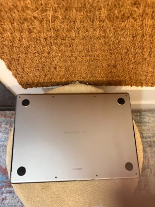 MacBook Pro M3 SEMINUEVO