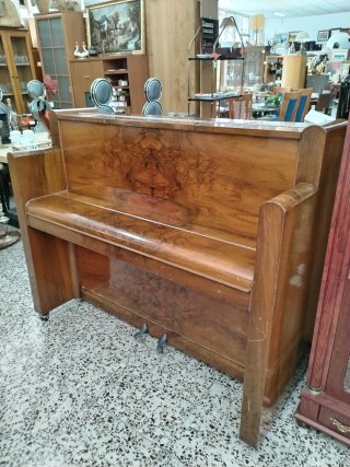 Piano Vertical Berry London de Madera