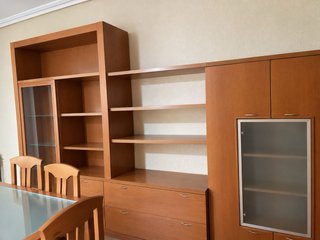 Mueble, mesa salón con 6 sillas y mesa auxiliar
