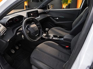 PEUGEOT 2008 2023