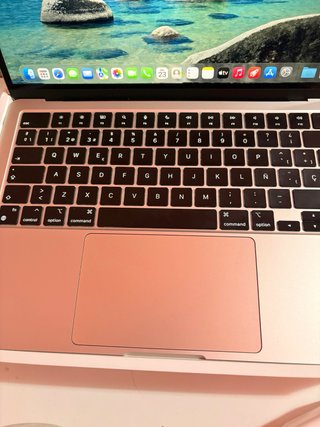MacBook Air M2 16GB RAM