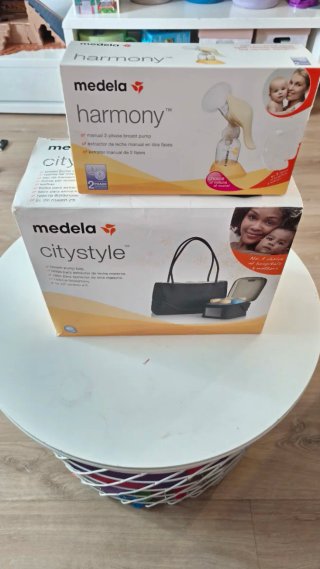 Sacaleches Medela Harmony y Bolsa CityStyle