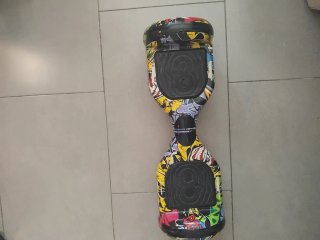 Hoverboard con diseño graffiti