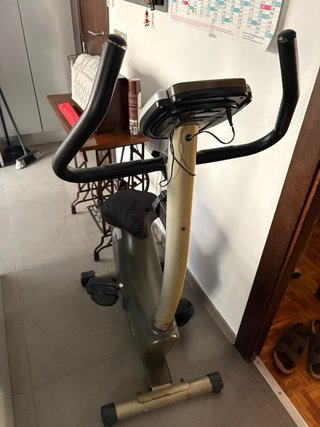 Bicicleta Estática BH Fitness