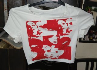 Camiseta blanca con estampado S