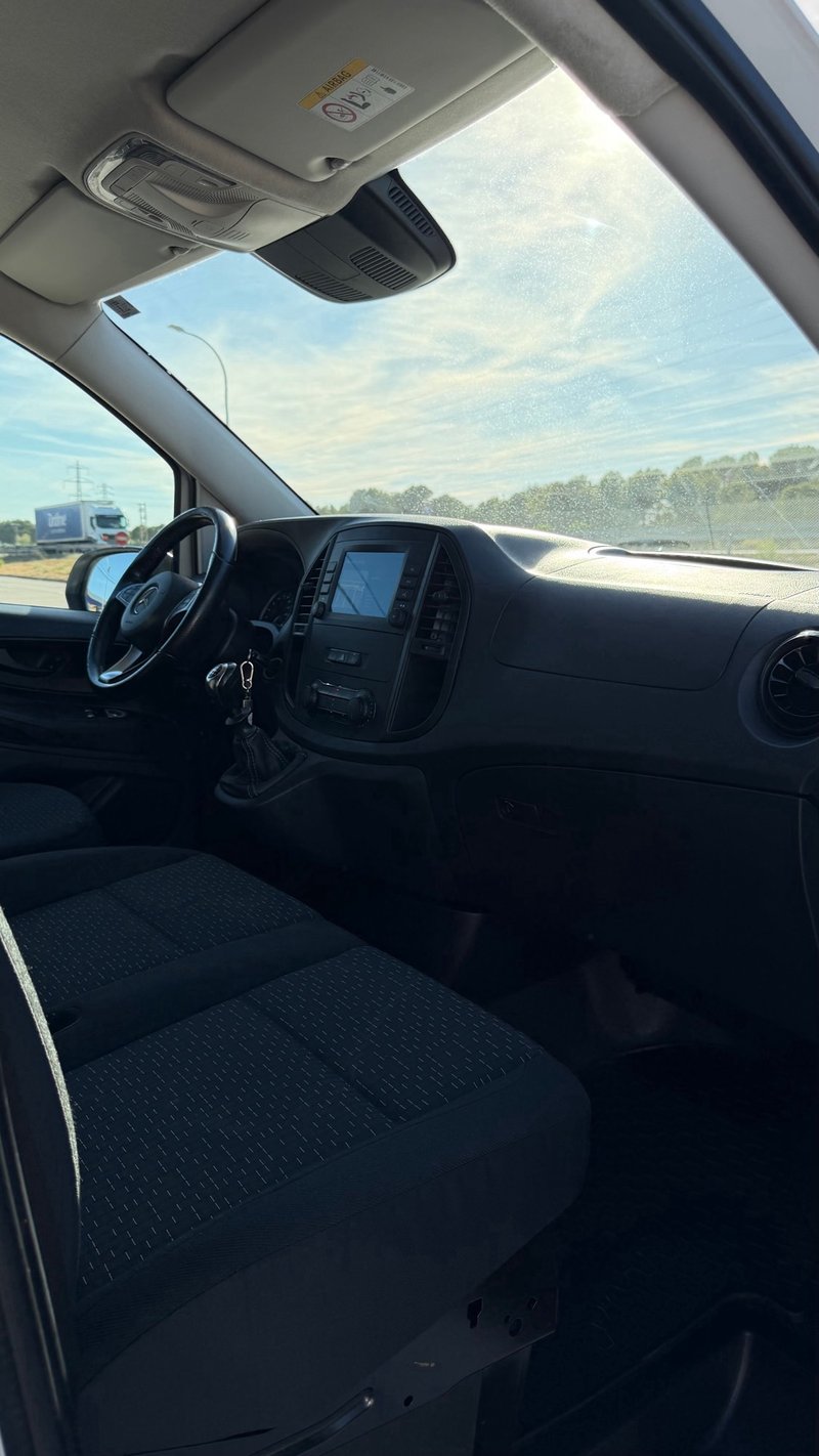 Mercedes-Benz Vito 2022, foto 23