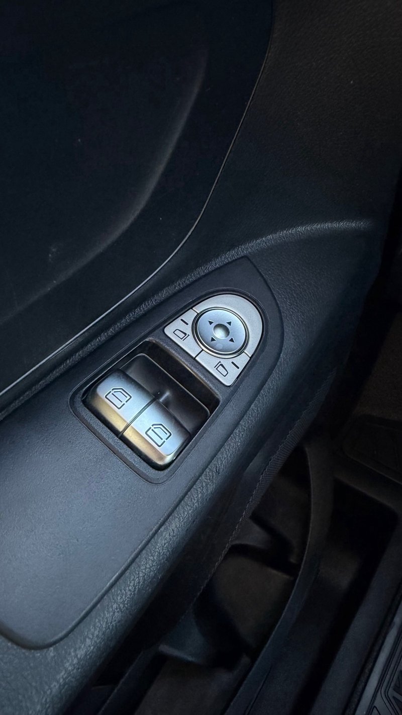 Mercedes-Benz Vito 2022, foto 19