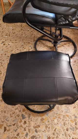 Sillón de masaje con calor y reposapiés