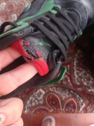 Zapatillas Deportivas Negras y Verdes