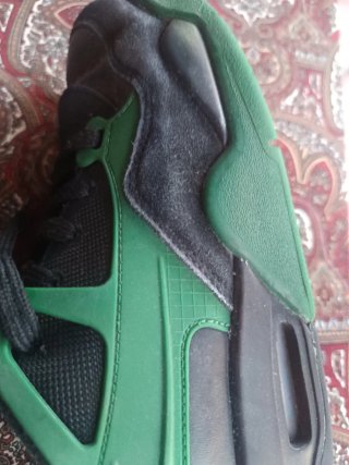 Zapatillas Deportivas Negras y Verdes