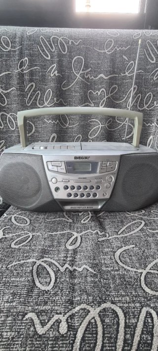 Radio cd,cassete Sony CFD-S22L