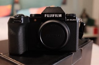 Fujifilm X-S20 con objetivo 18-55mm