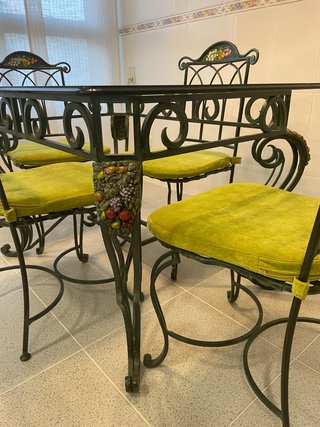 Conjunto de Mesa y 4 Sillas de Forja