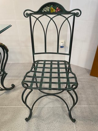 Conjunto de Mesa y 4 Sillas de Forja